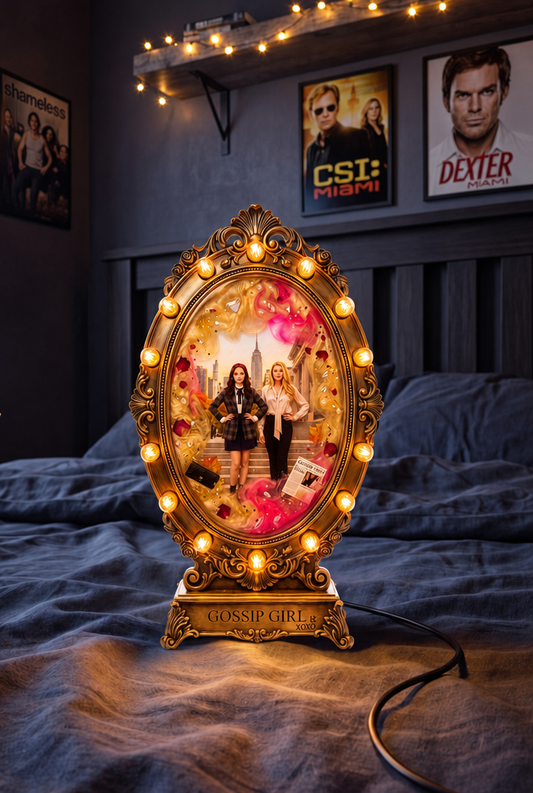 *DRAMA Gossip Girl Lamp
